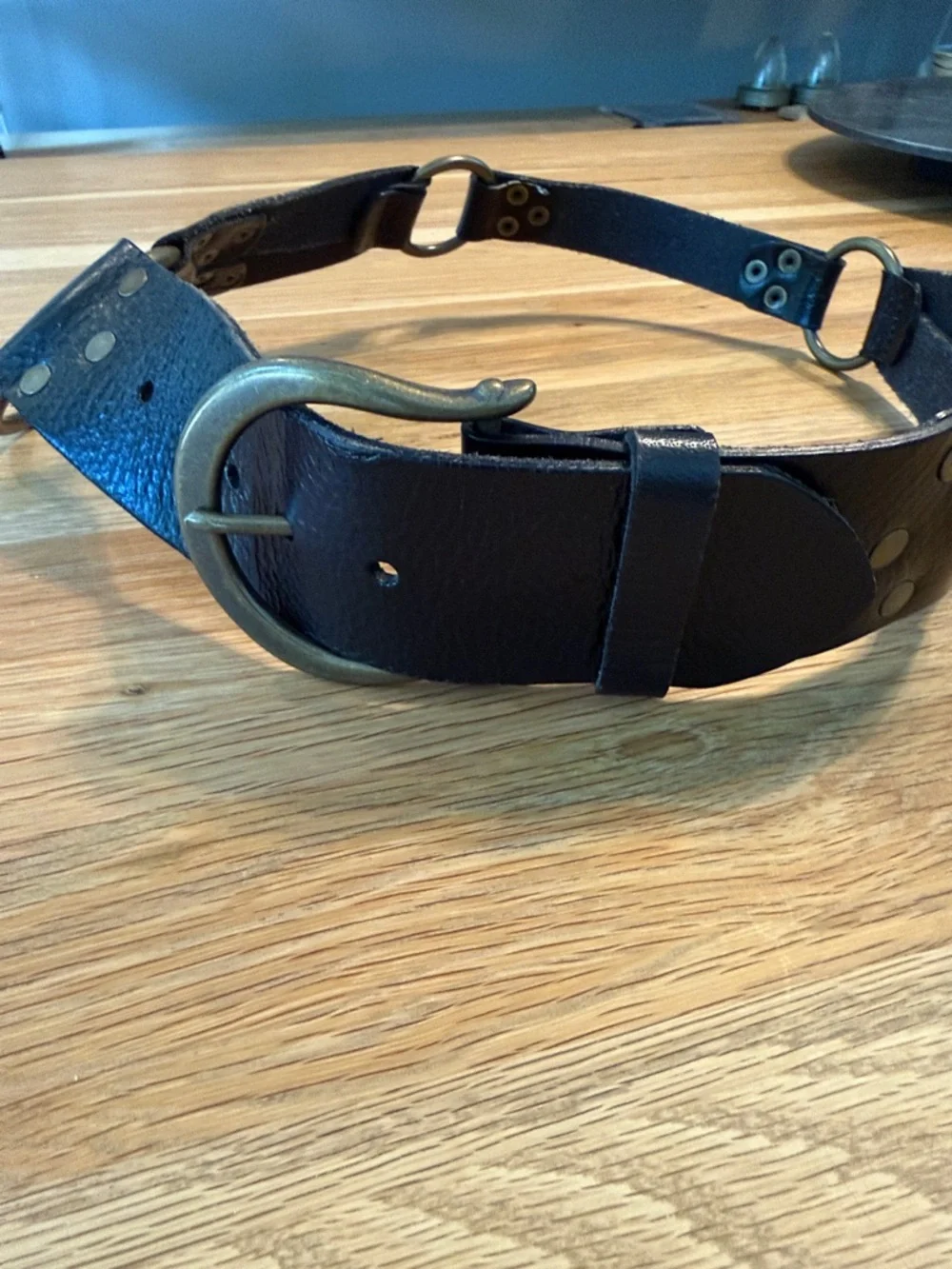 Cabi Chunky Brass & Brown Leather Statement Belt with Rivets. Size M
